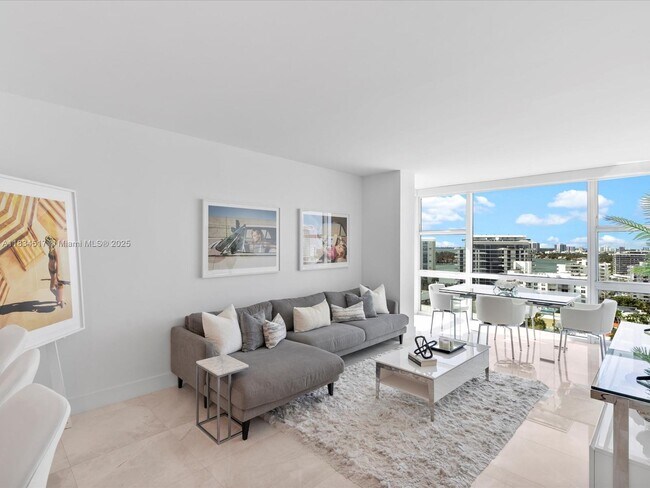 Building Photo - 6801 Collins Ave