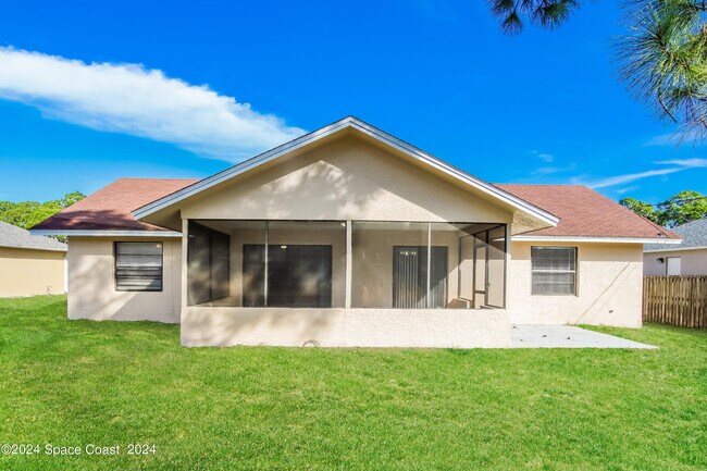 Building Photo - 1762 Eatonia St NW