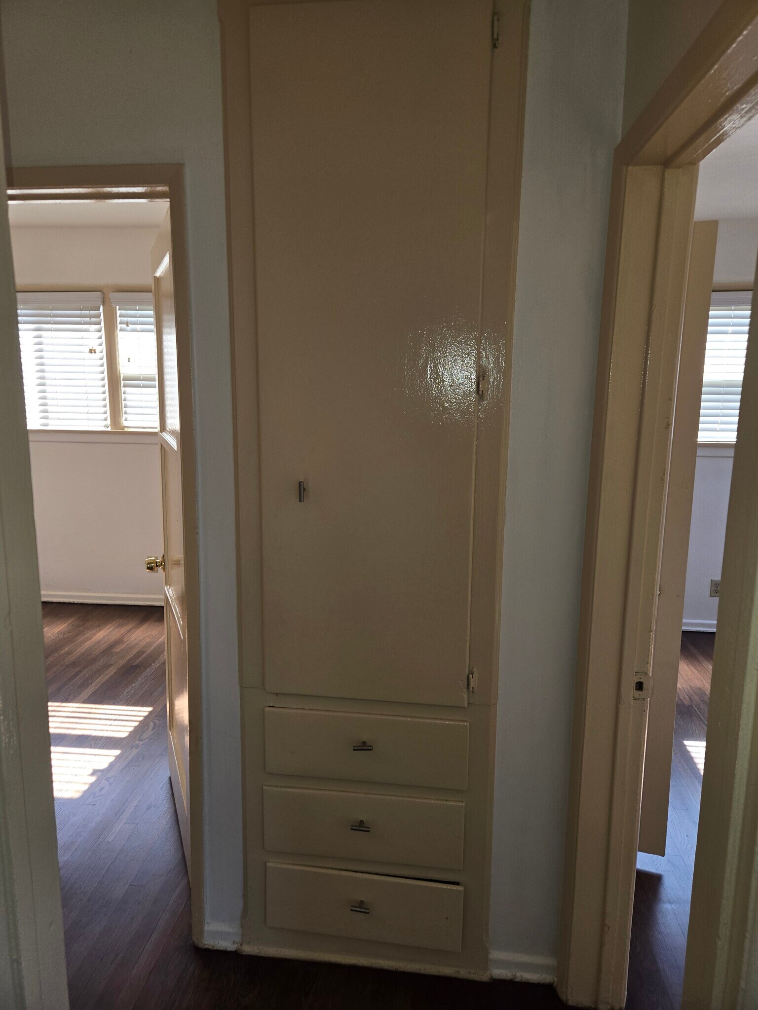 Building Photo - 5533 Thornburn St