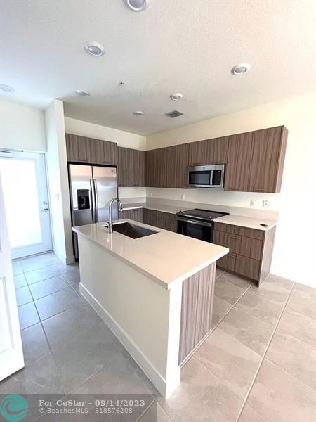 Building Photo - 8201 NW 41st St