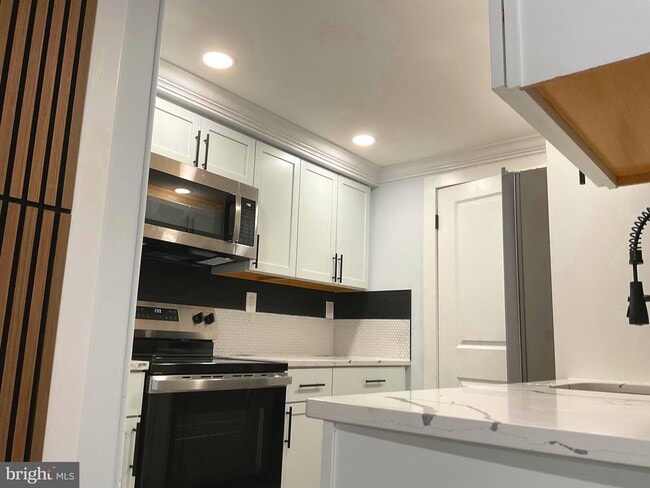 Building Photo - 18403 Bishopstone Ct