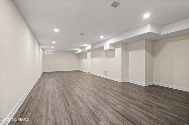 Building Photo - 19 Patrick Ct