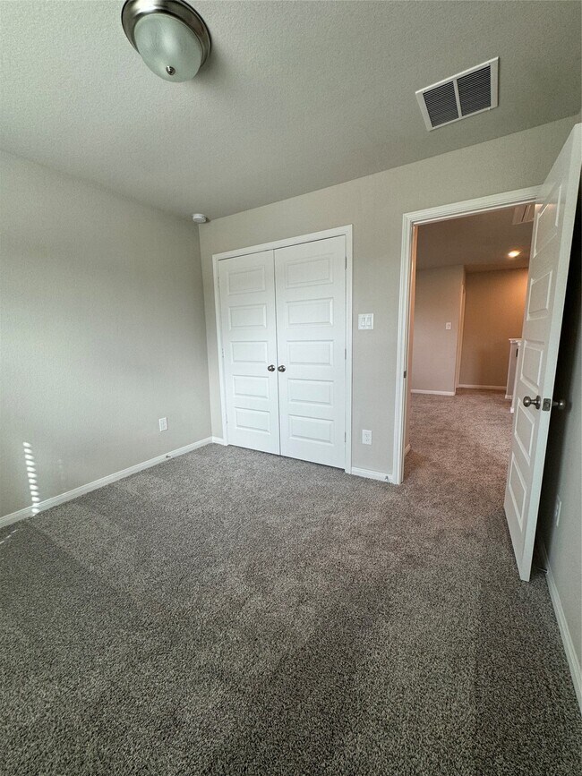 Building Photo - 18528 Meadow Point Ln