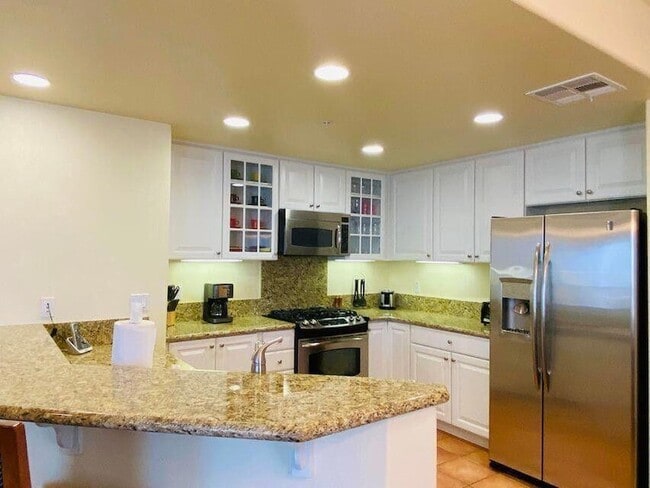 Building Photo - 45245 Seeley Dr