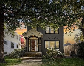 Building Photo - 4949 Penn Ave S