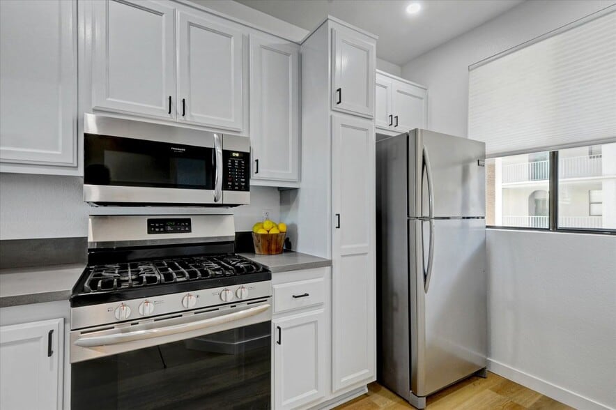 Building Photo - 555 Maine Ave