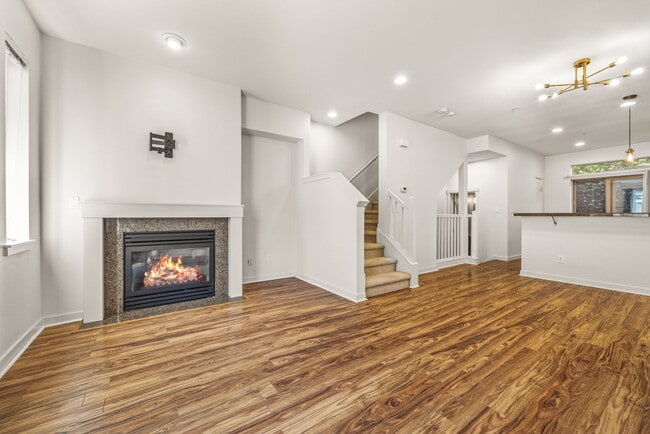 Building Photo - 2160 Yakima Ct