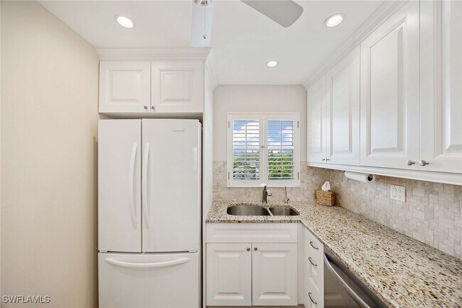 Building Photo - 45 High Point Cir S