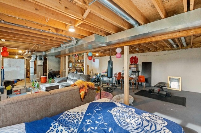 Building Photo - 1853 Wallinford Dr