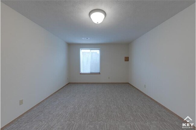 Building Photo - 555 N Bristol Ct