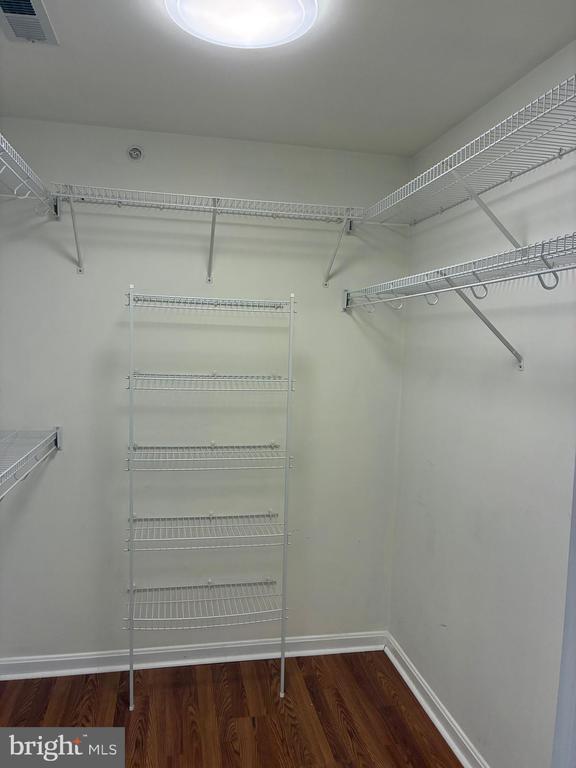 Building Photo - 501 Garrison Woods Dr