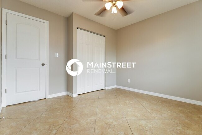 Building Photo - 4 Bedroom Pet-Friendly Home in Seminole, FL with Main Street Renewal