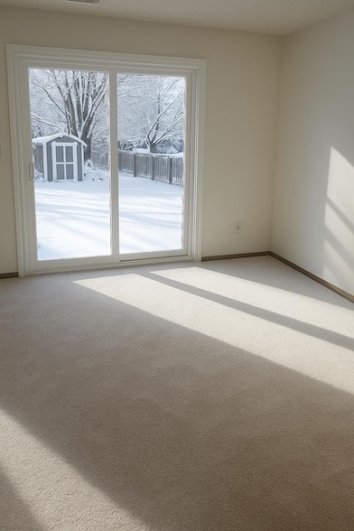 Building Photo - 9 Heights Rd NE