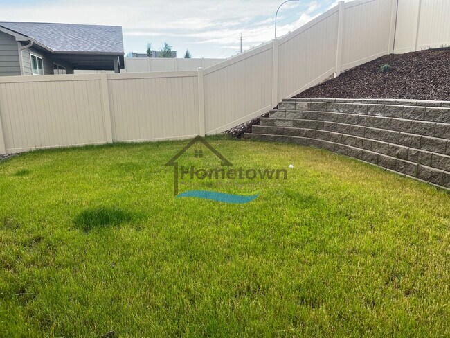 Building Photo - Woodbridge South Home with 4 Bedrooms and 3 Bathrooms in Post Falls build in 2021!