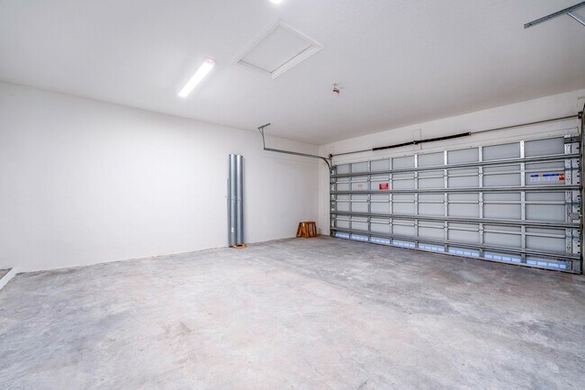 Building Photo - 3024 Green Palm Ct