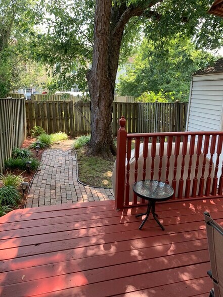 Building Photo - 3715 Hampton Ct