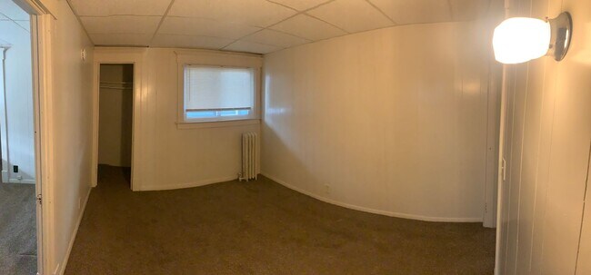 Building Photo - ***NO PET DOGS*** 2 Bedroom - All Utilities Included