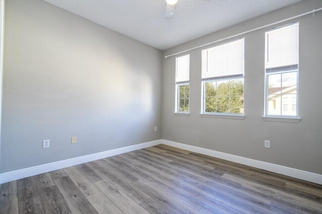 Building Photo - 12102 Poppy Field Ln