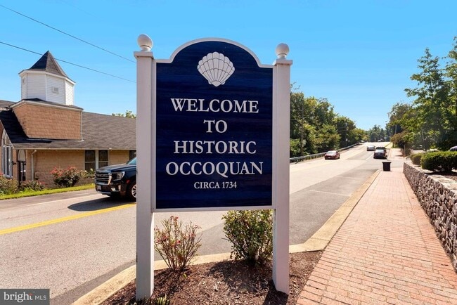 Building Photo - 2919 Seminole Rd