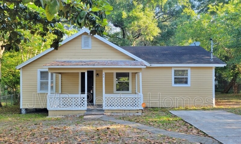 Building Photo - 8811 Eaton Ave