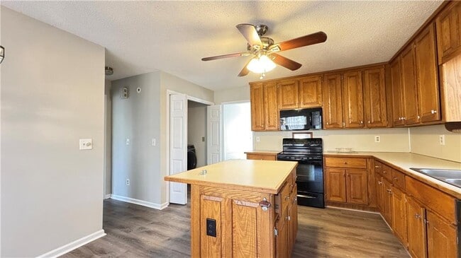 Building Photo - 177 Plantation Trce