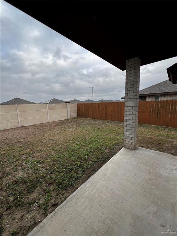 Building Photo - 17 Ruidoso Pl