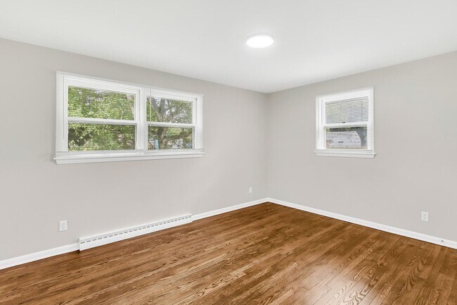 Building Photo - Charming 3-Bedroom Rental Home in Austintown