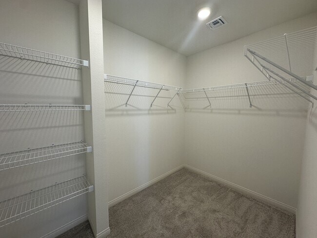 Building Photo - 9125 Rivington Ave