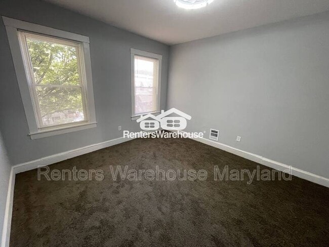 Building Photo - 2125 Cliftwood Ave