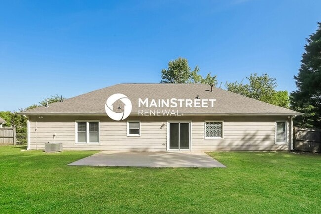 Building Photo - 3 Bedroom Pet-Friendly Home in LOGANVILLE,...