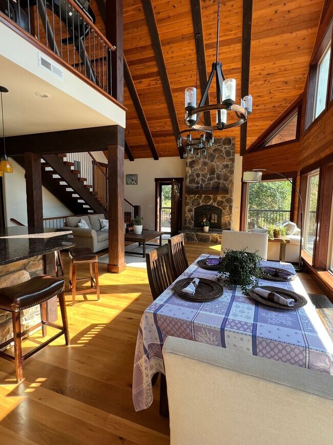 Building Photo - Custom Built Home on the Clearwater River - 20 minutes from Lewiston, ID