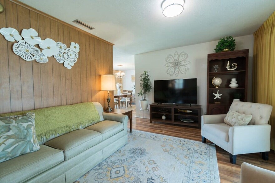 Building Photo - 971 Beechfern Ln