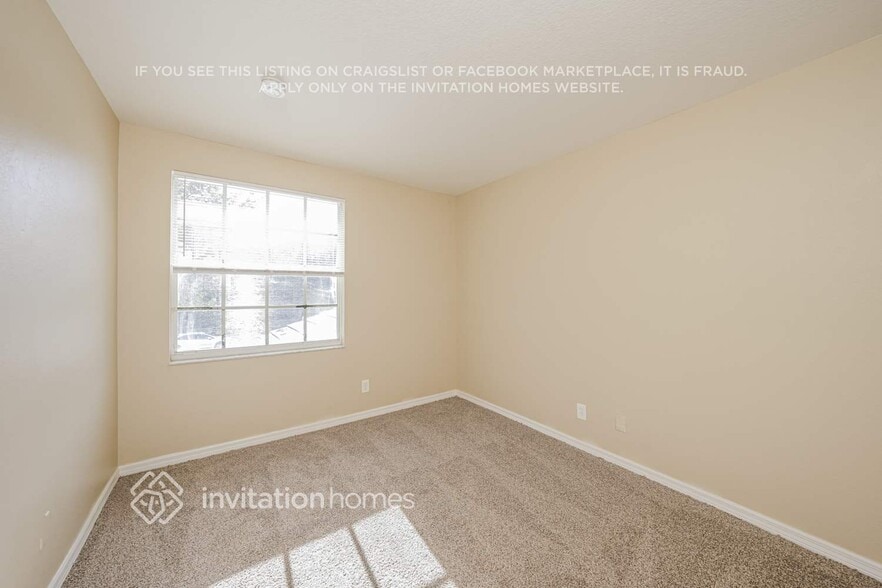 Building Photo - 16099 Sierra Palms Dr