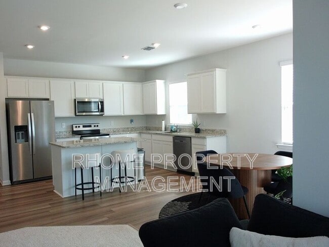 Building Photo - 3026 Birdsong Ave