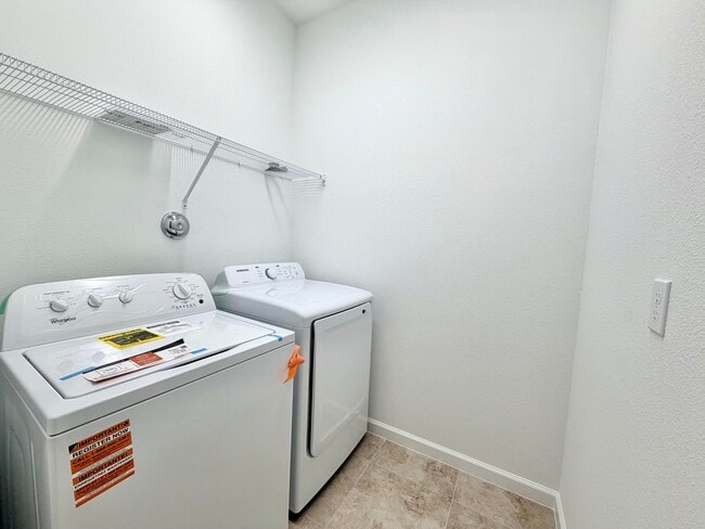 Building Photo - 4093 S Longwood Lk Sq