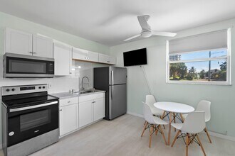 Building Photo - 670 Hernando St