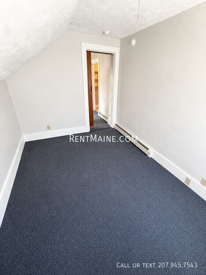 Building Photo - 35 Bosworth St