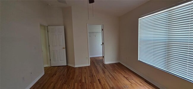 Building Photo - 2027 Strathmill Dr