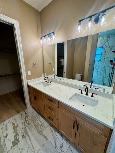Building Photo - 526 Cheyenne Trail
