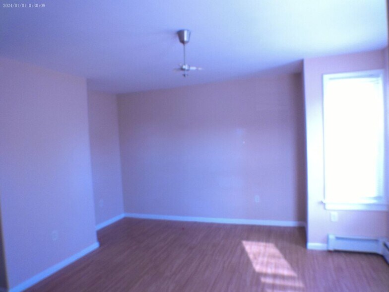 Building Photo - 13 Armstrong Pl