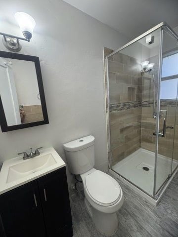 Building Photo - 317 NE 13th Ave