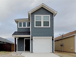 Building Photo - 10512 Wild Oak Dr