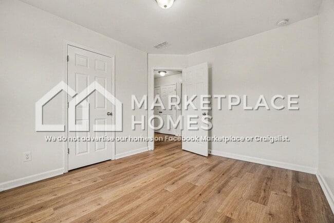 Building Photo - 5786 Westchase St