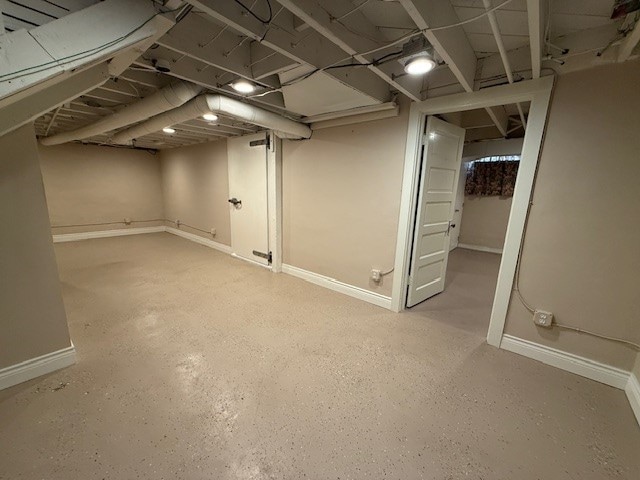 Building Photo - 7104 Willow Pl
