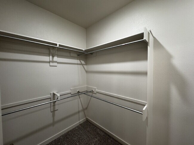 Building Photo - Townhome Located South Of Town Near Cooper...