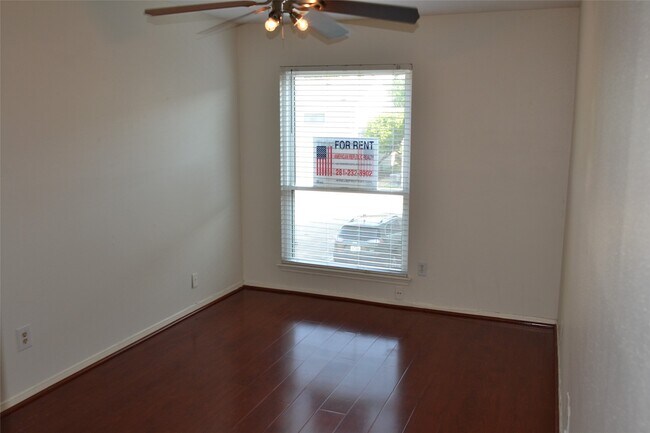 Building Photo - 2379 Briarwest Blvd