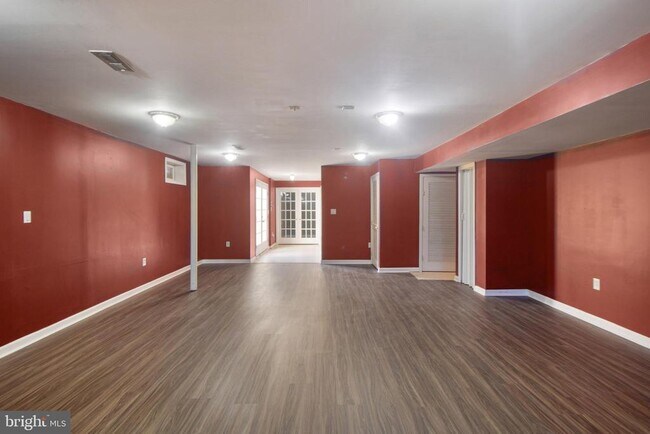 Building Photo - 15309 Lions Den Rd