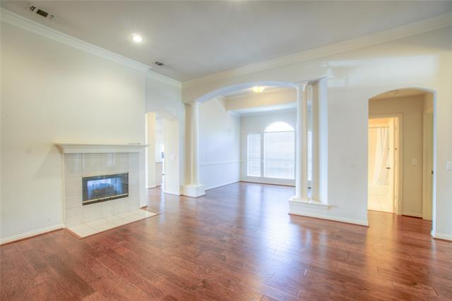 Building Photo - 1221 Greenway Dr