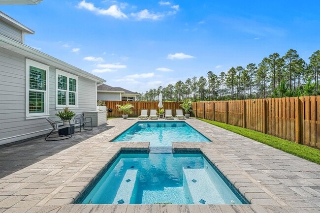 Building Photo - 229 Windrow Way