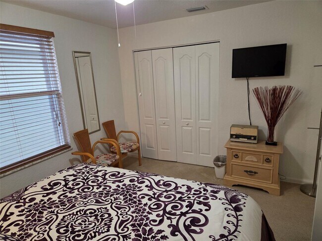 Building Photo - 383 Berenger Walk